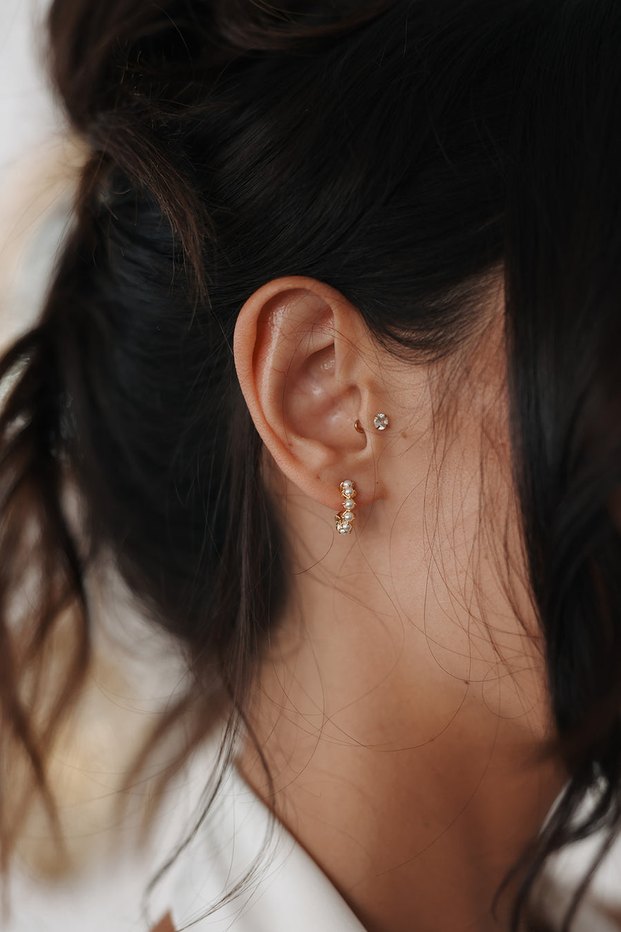 Jessica Pearl Mini Hoops