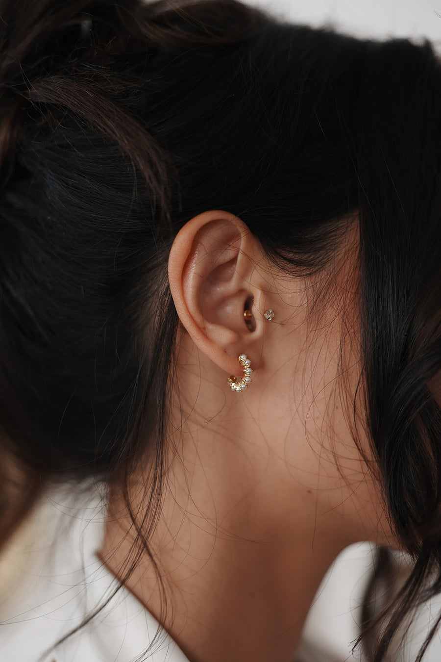 Jessica Pearl Mini Hoops