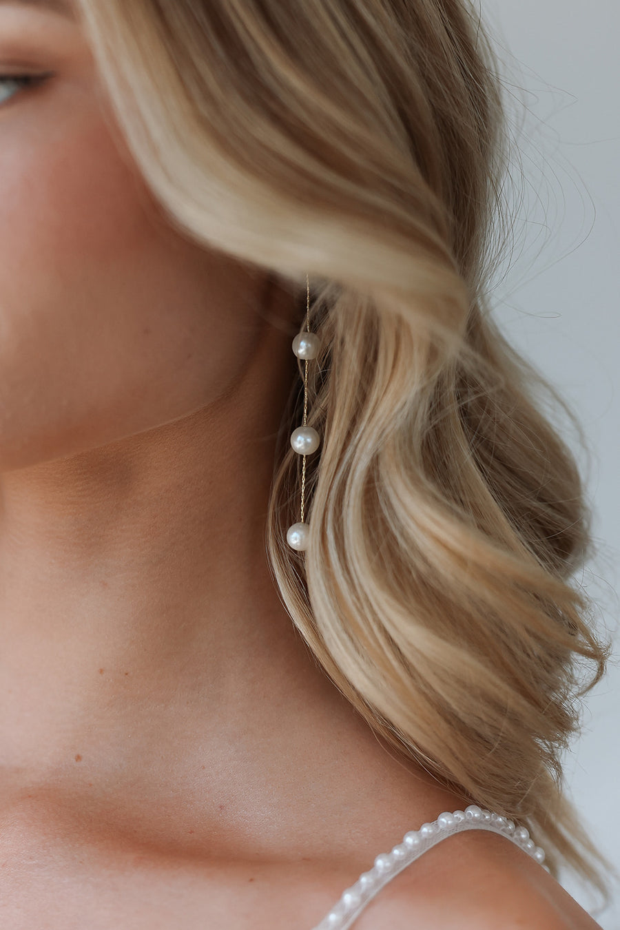 Luna Pearl Drop Earrings