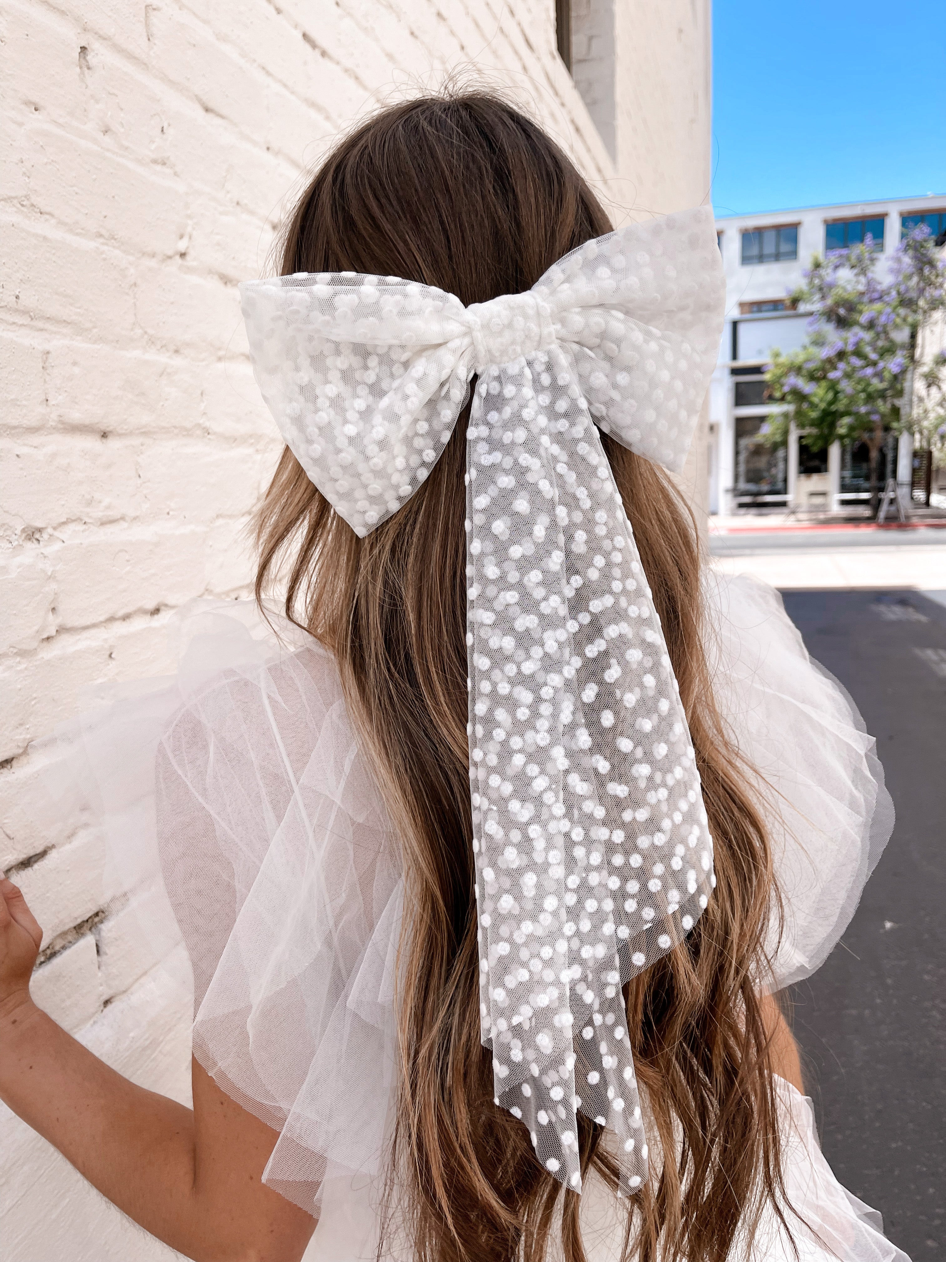 Untamed Petals Emma Bow Barrette | Clip in White Bow Veil for Brides Amazon.com : SWEETV Bridal Hair Bow Veil White Bow Clip  main image 3