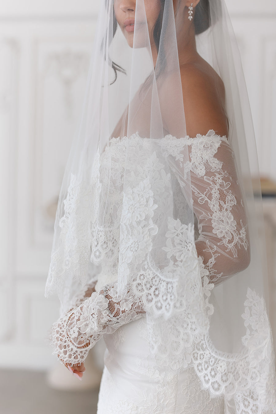 Laurence Lace Veil