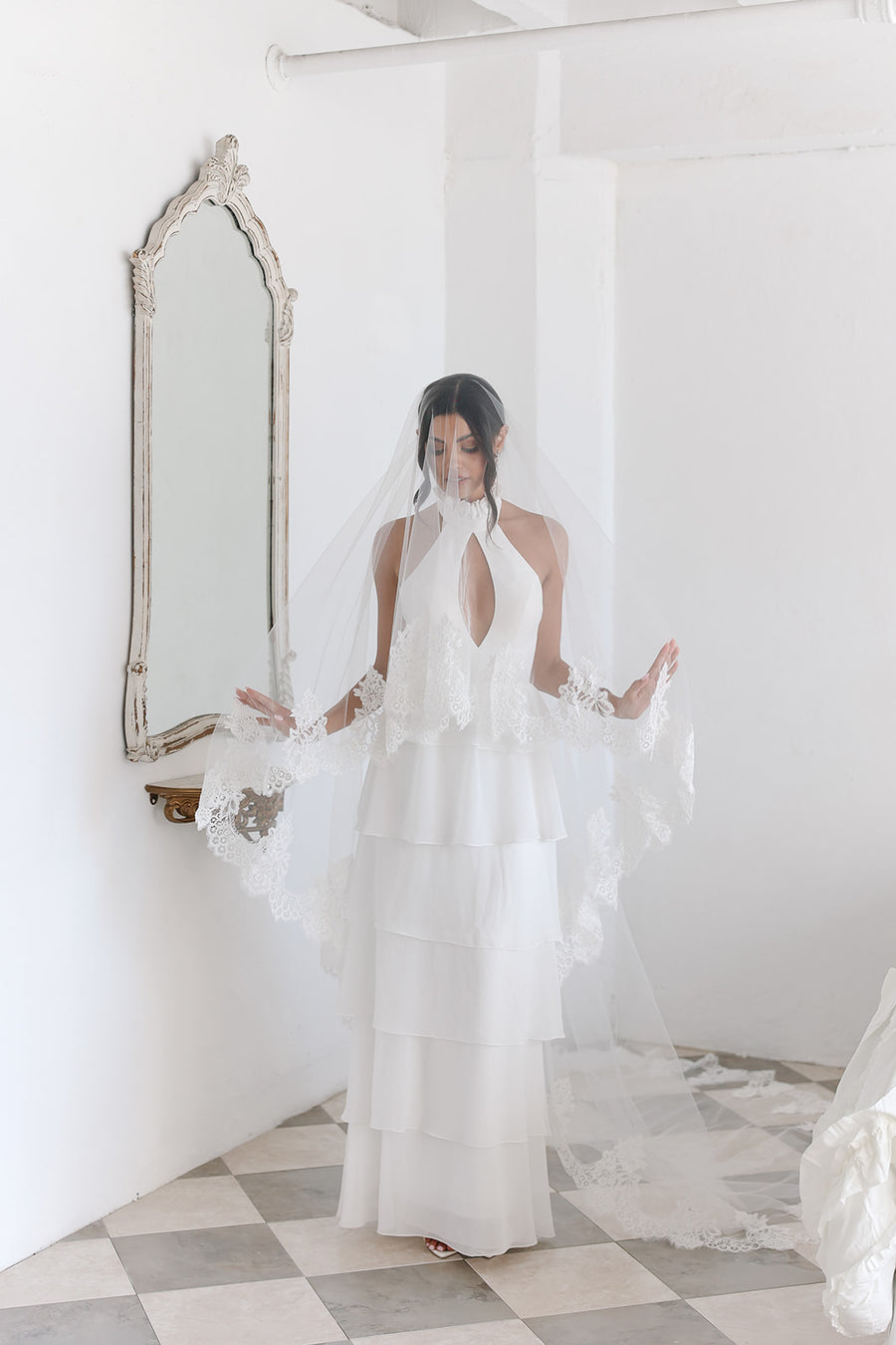 Laurence Lace Veil - SAMPLE SALE