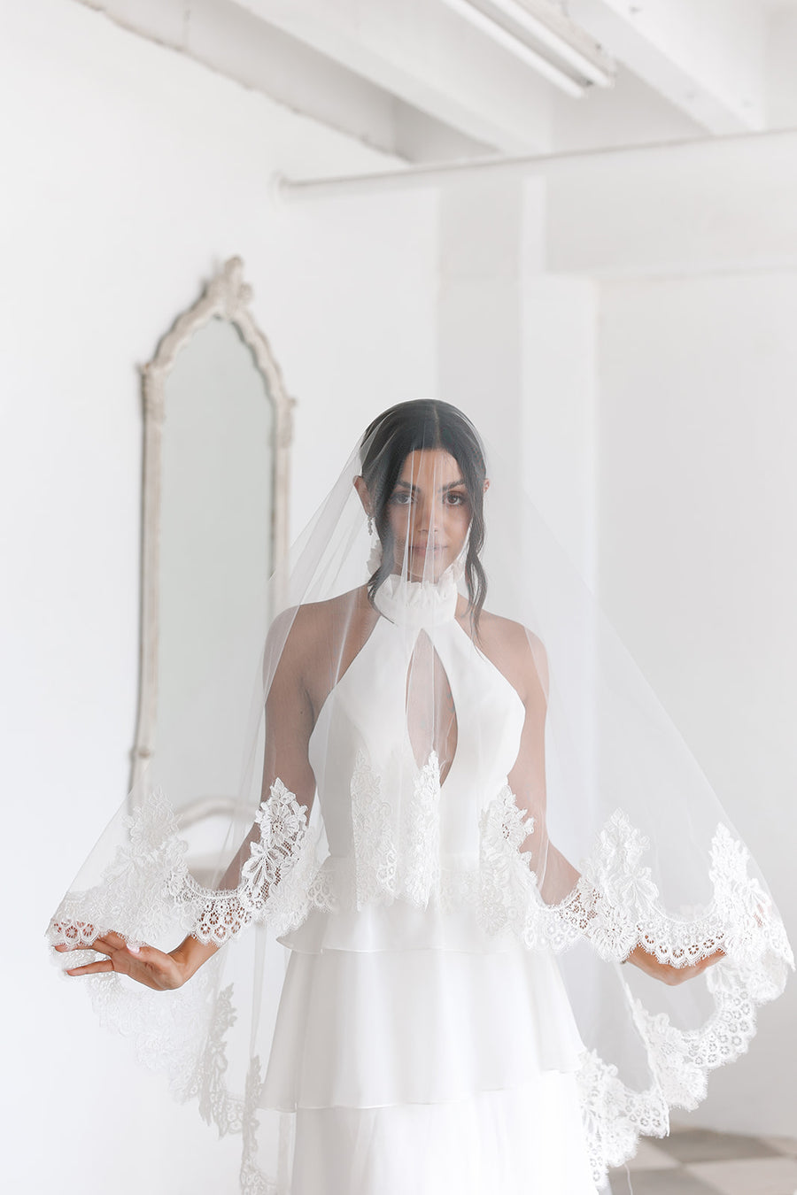 Laurence Lace Veil - SAMPLE SALE