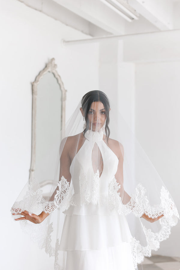 Laurence Lace Veil - SAMPLE SALE