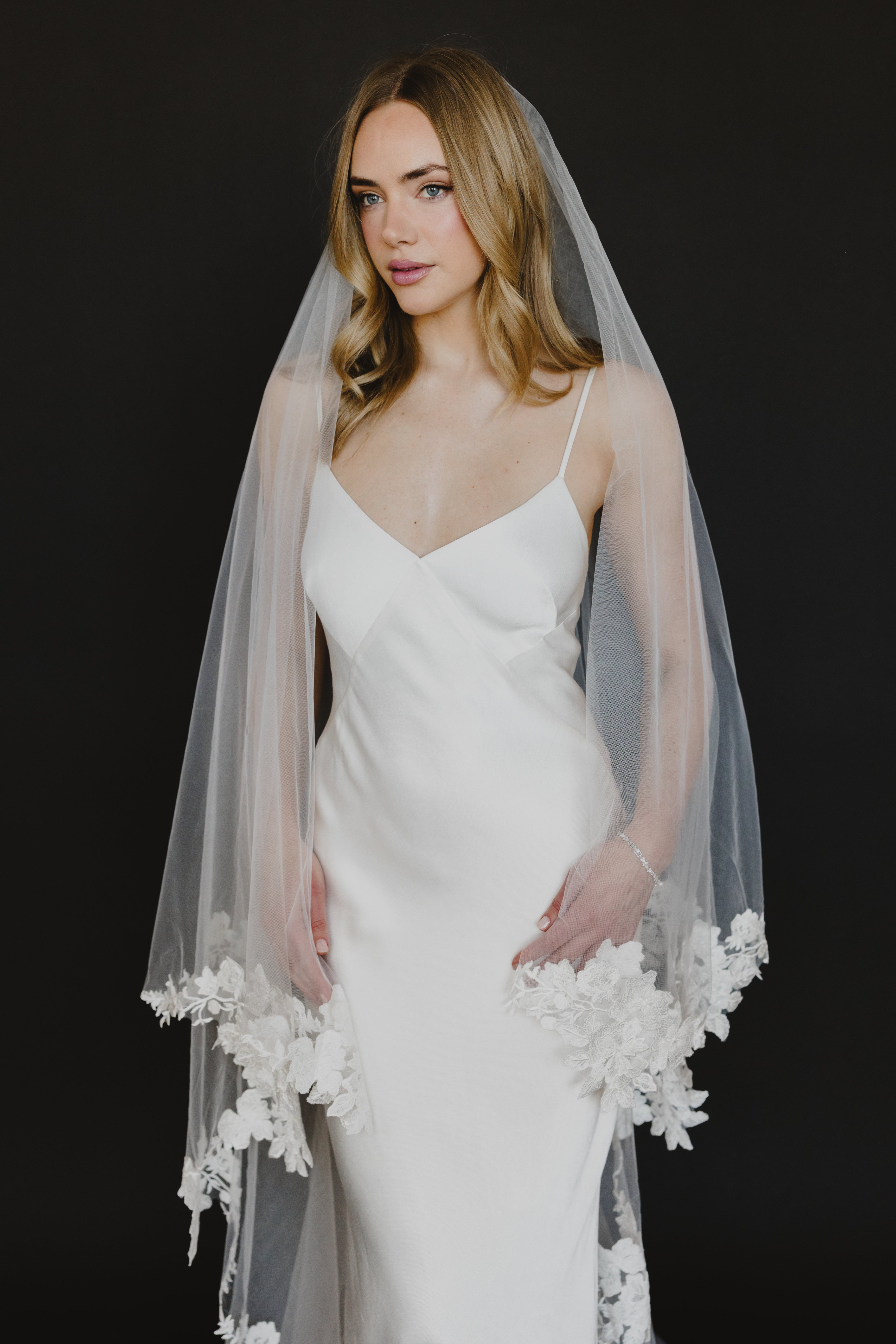 Alexandria Veil – Untamed Petals