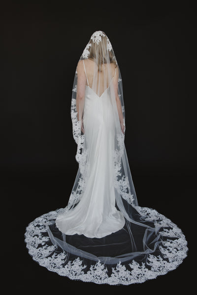 Amanda Mantilla Veil
