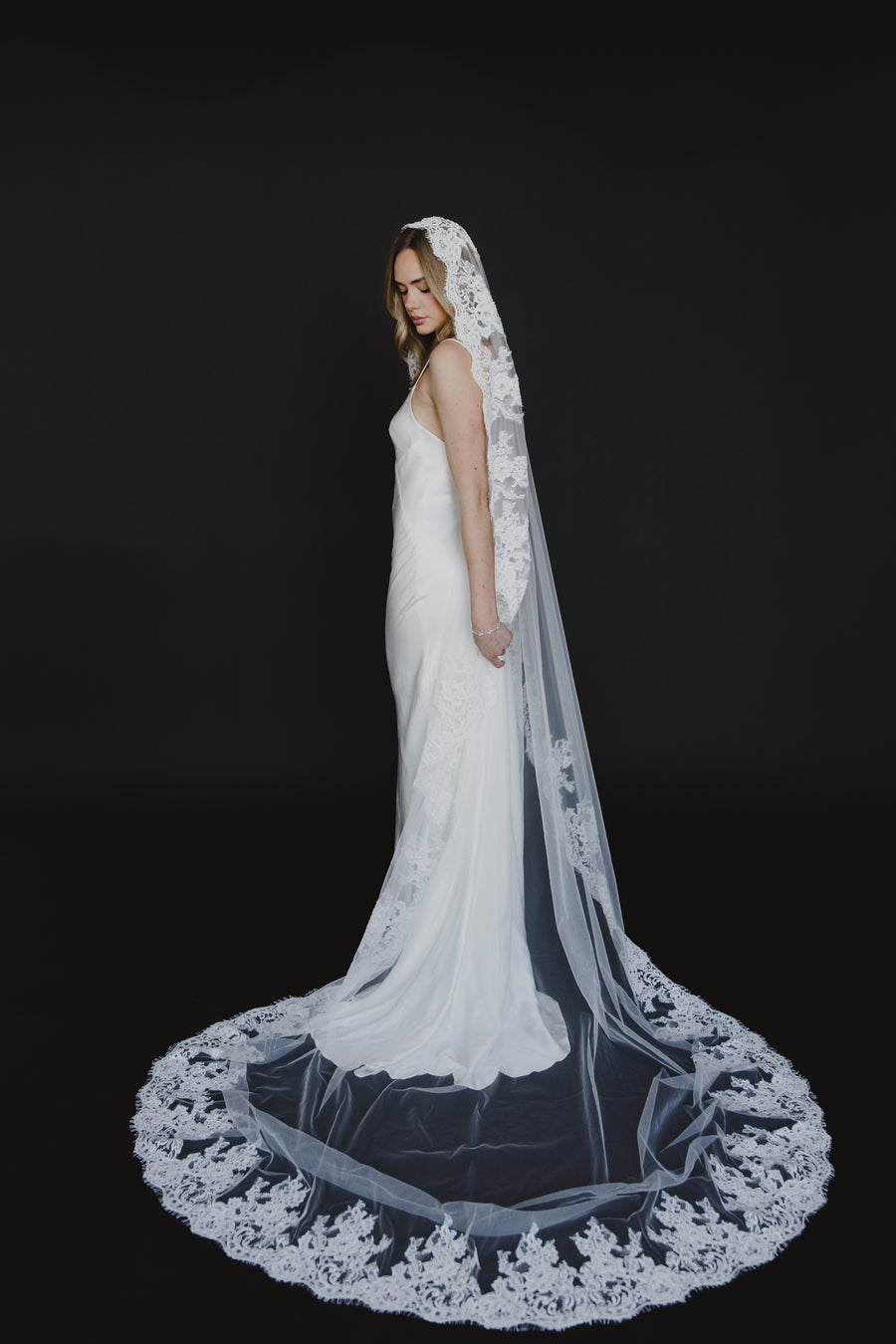 Amanda Mantilla Veil
