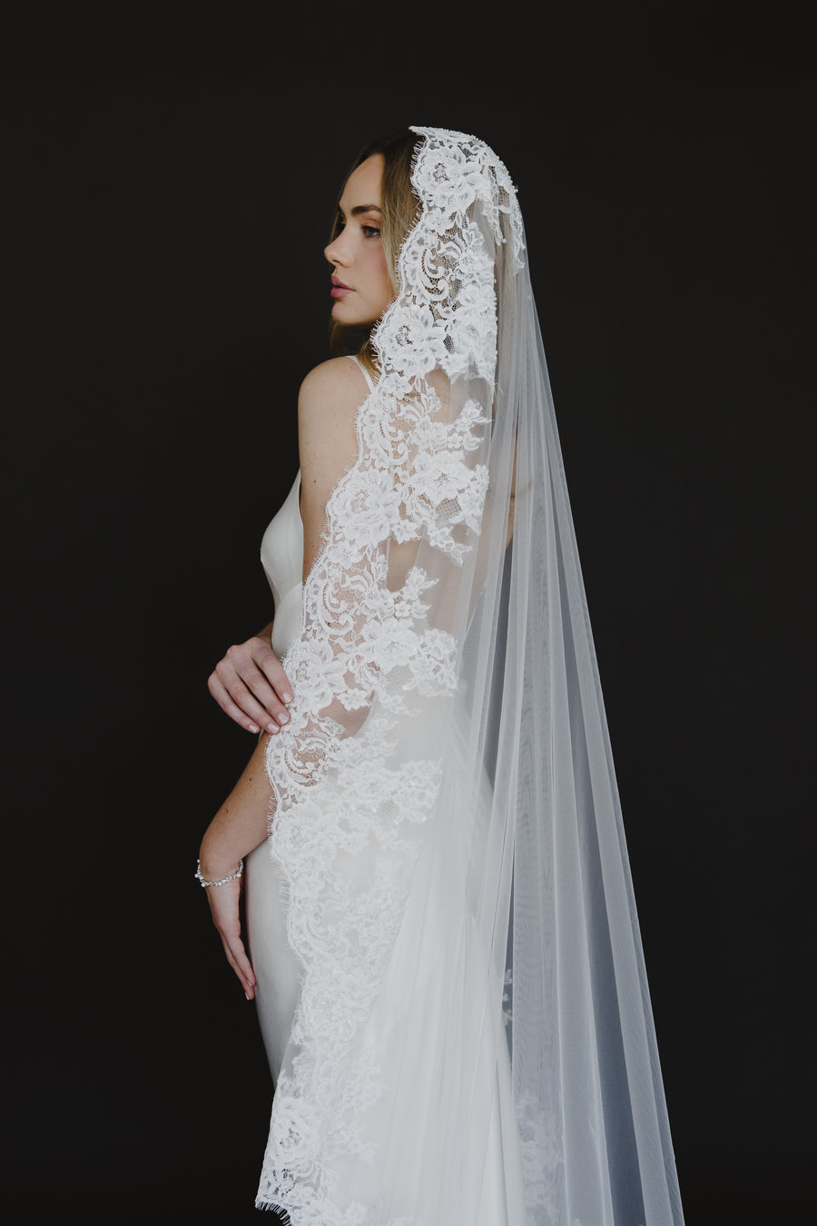 Amanda Mantilla Veil