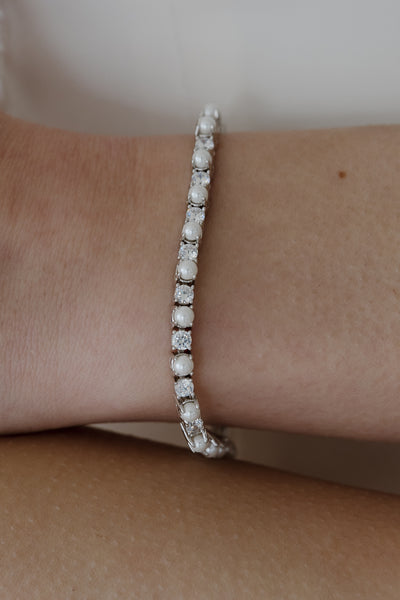 Aria Pearl and Crystal Bracelet