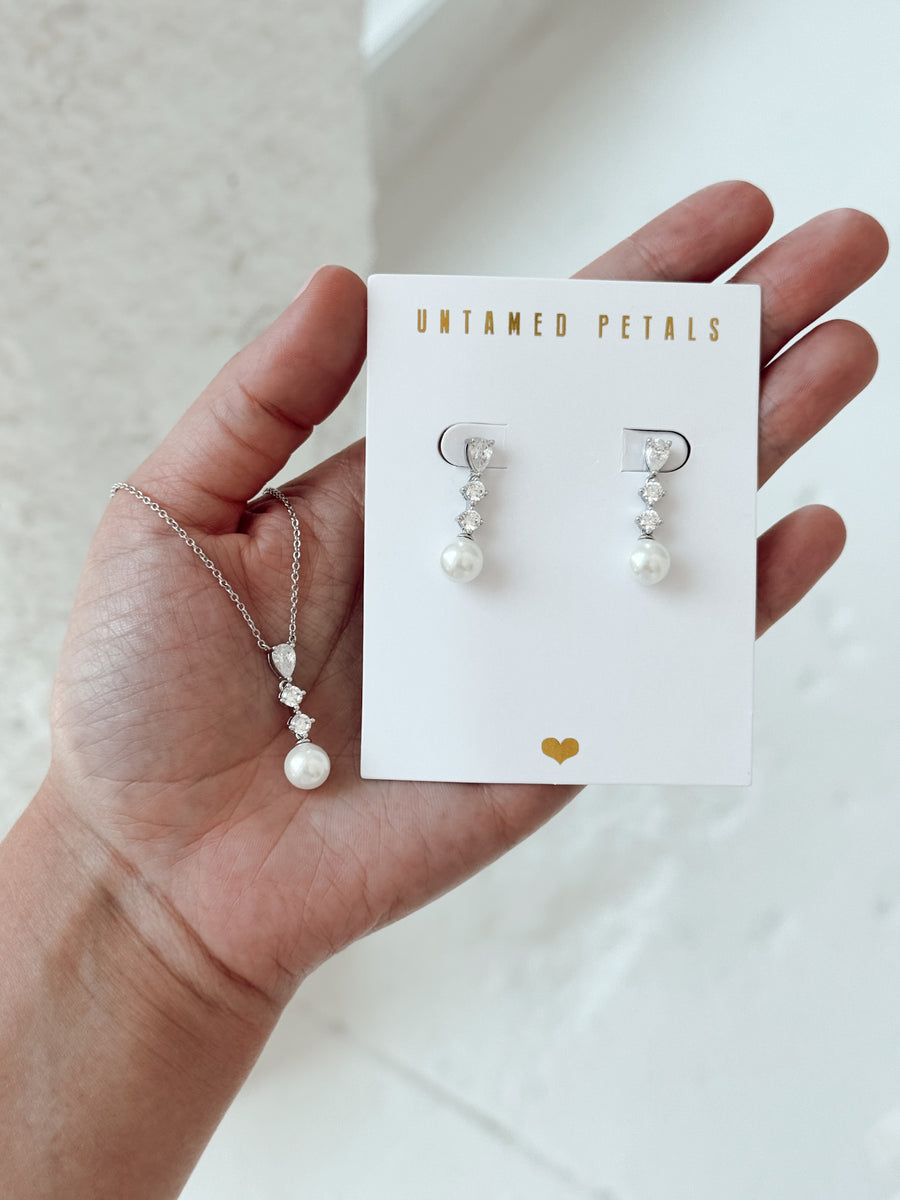 Serenade & At Last Necklace Bridal Set