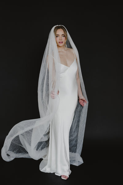 Candlelight Sparkle Veil