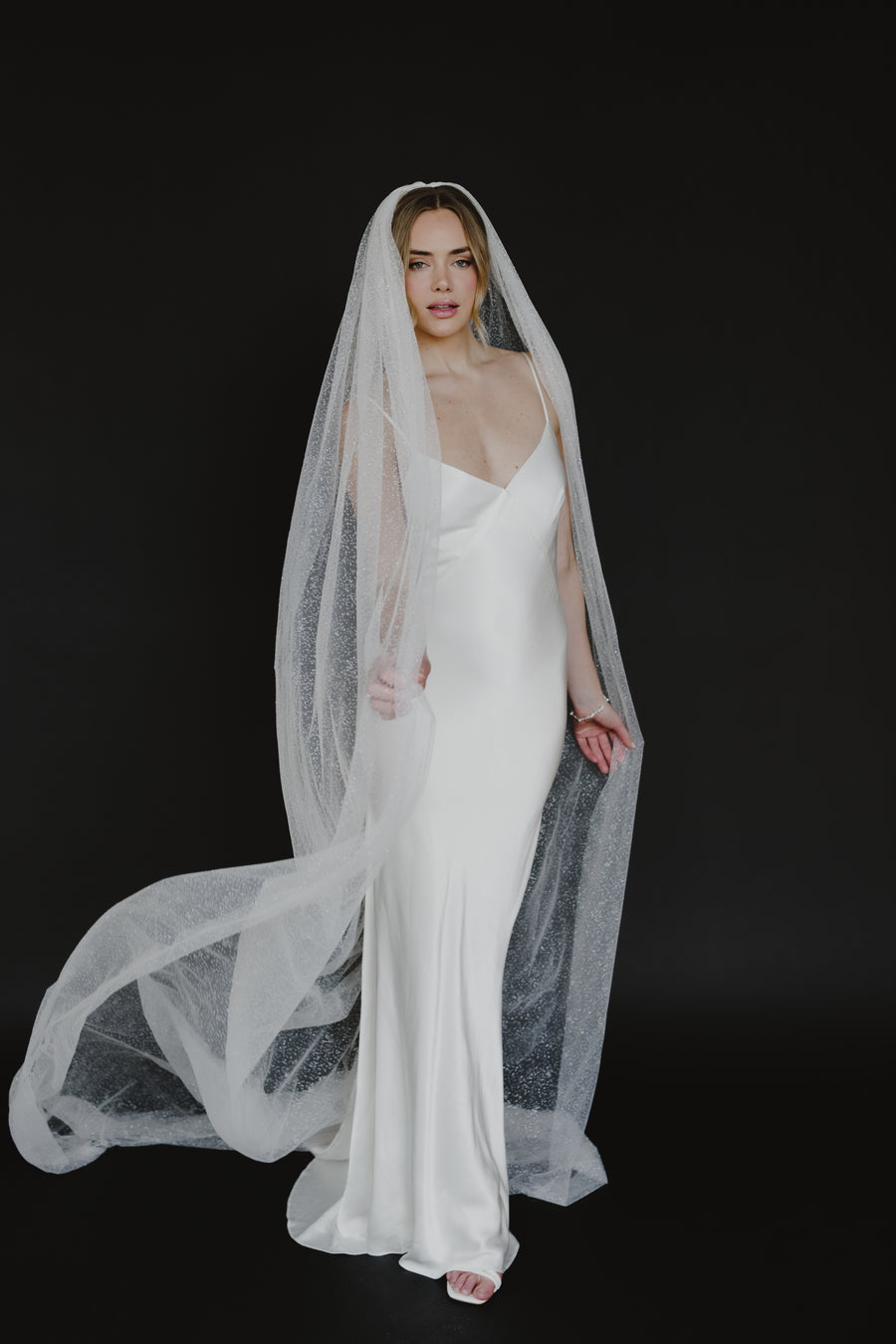 Candlelight Sparkle Veil