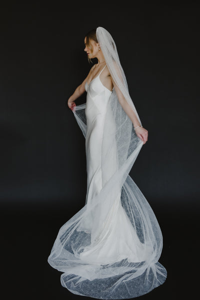 Candlelight Sparkle Veil
