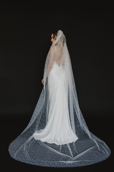 Candlelight Sparkle Veil