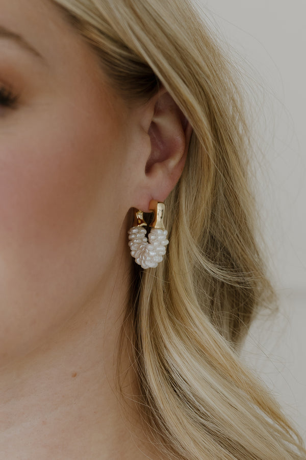 Chateau Pearl Hoops