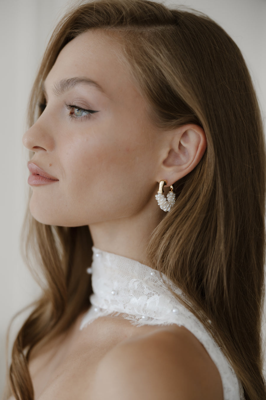 Chateau Pearl Hoops