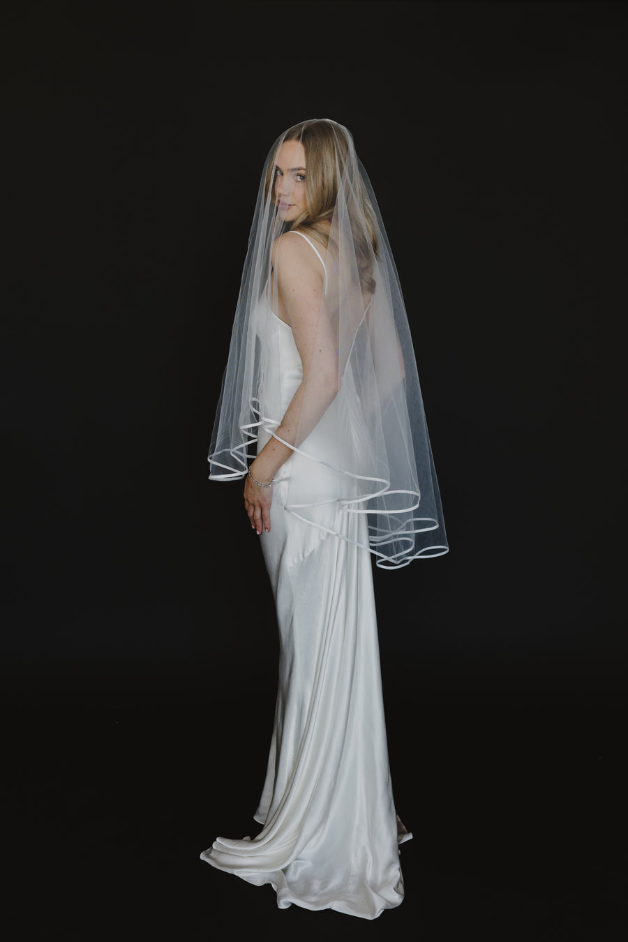 Hollister Veil