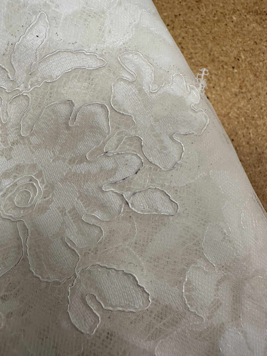 Laurence Lace Veil - SAMPLE SALE