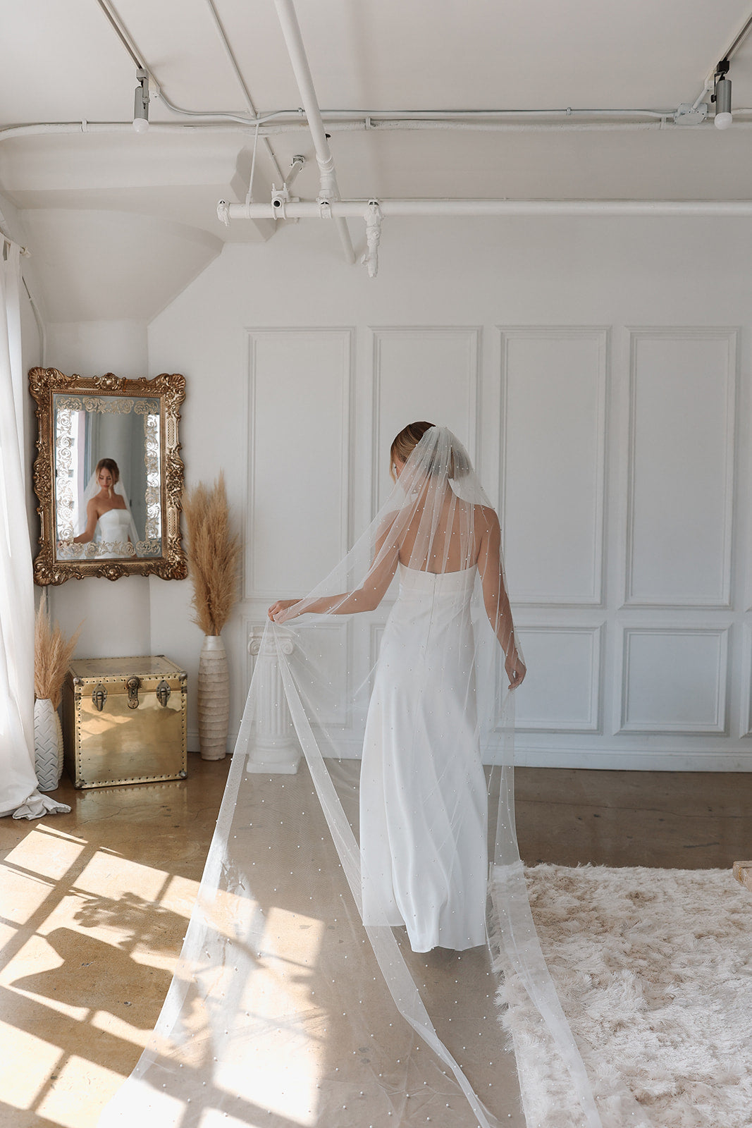 Jackson Veil – Untamed Petals