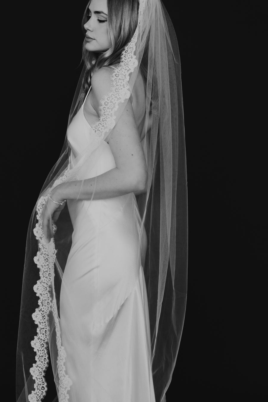 Khari Veil