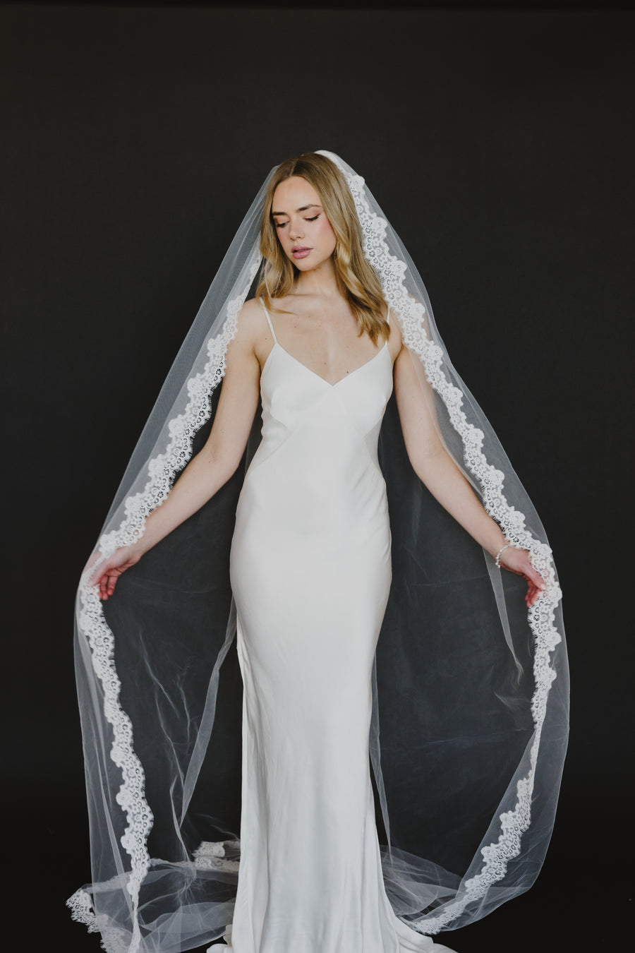 Khari Veil