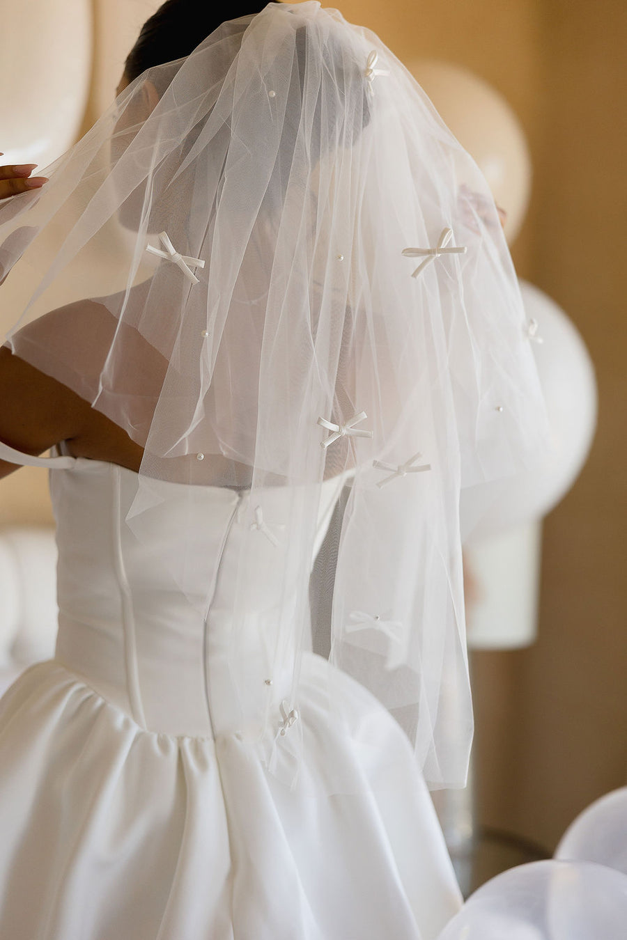 Last Toast Mini Veil