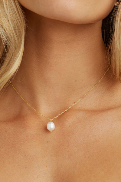 Lexi Freshwater Pearl Pendant – Untamed Petals