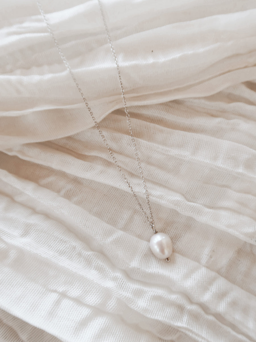 Lexi Freshwater Pearl Pendant