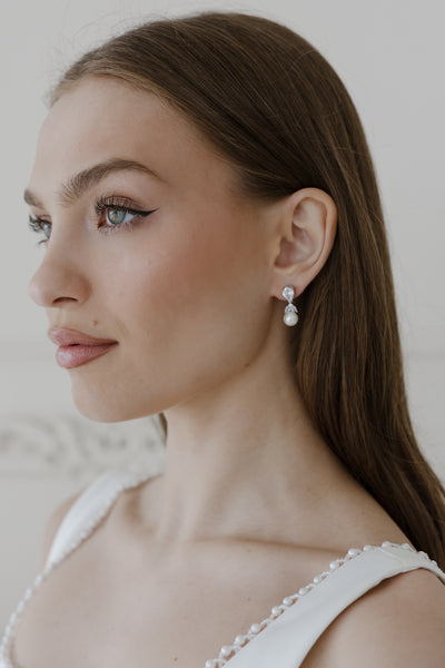 Lumi Pearl and Crystal Earrings