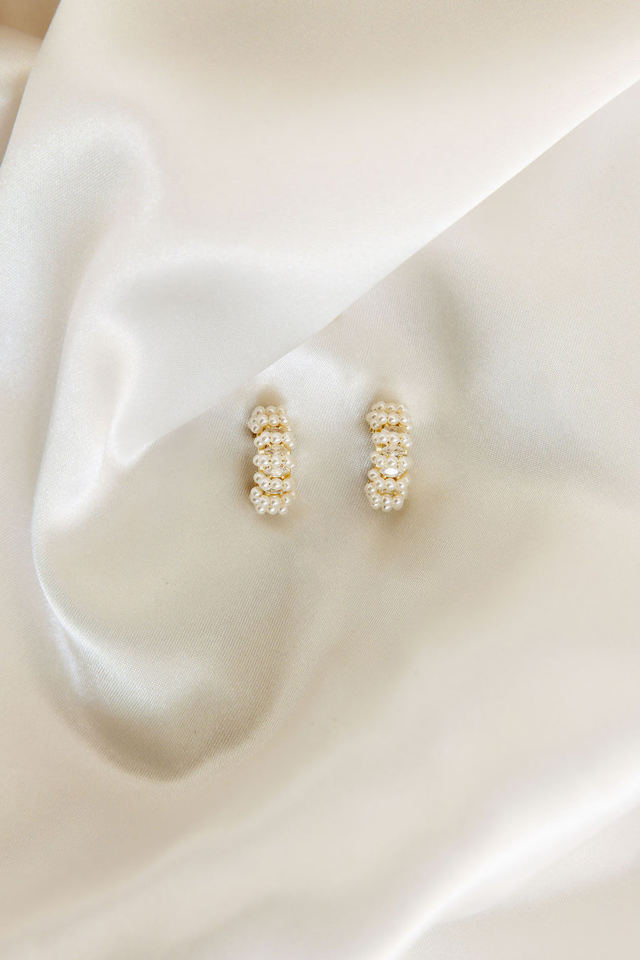Millie Mini Pearl Hoops