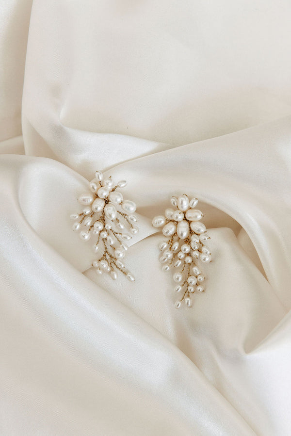 Moore Freshwater Pearl Earrings