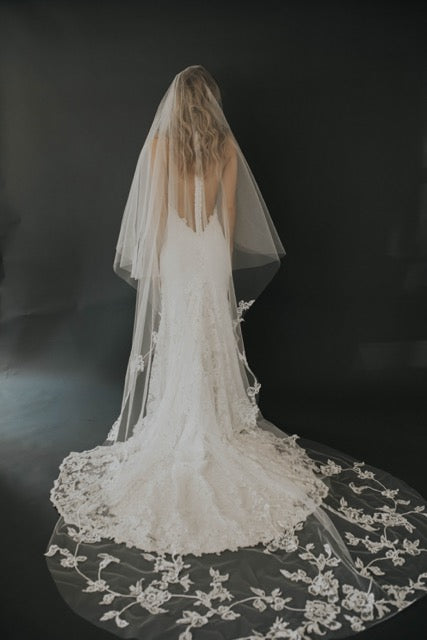 Ojai Veil - With Blusher