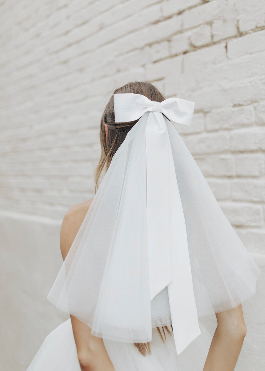 Perry Bow Veil