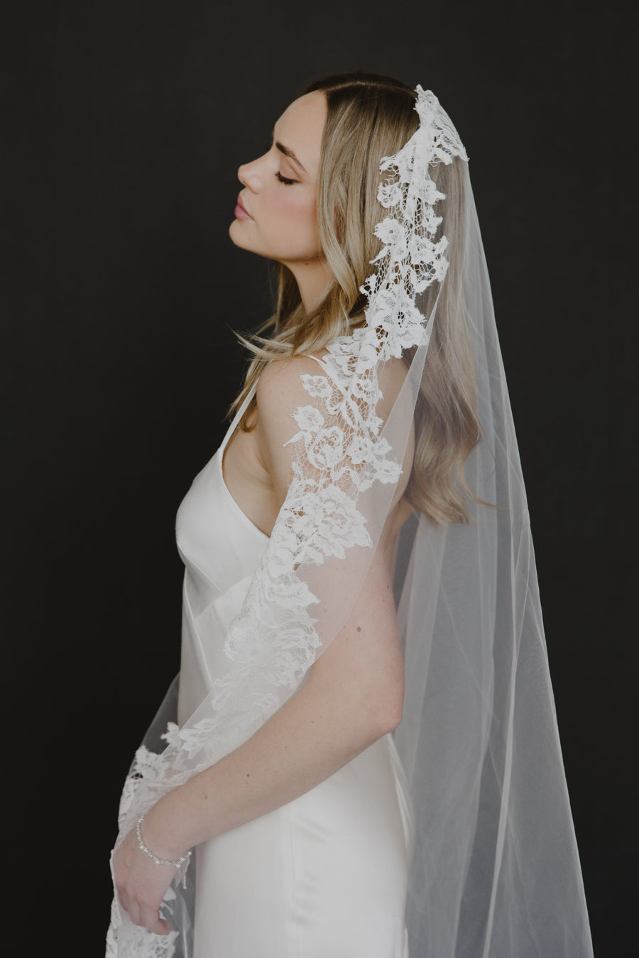 Tatum Mantilla Veil