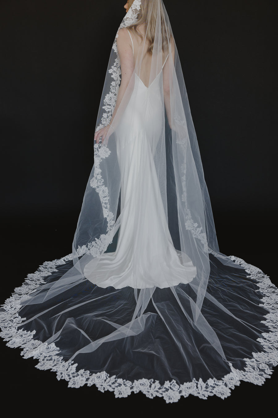 Tatum Mantilla Veil