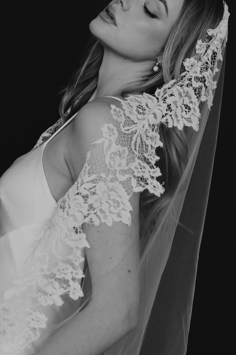 Tatum Mantilla Veil
