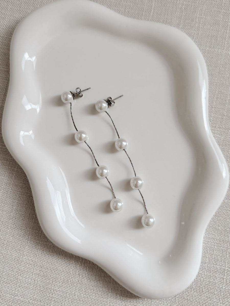 Luna Pearl Drop Earrings