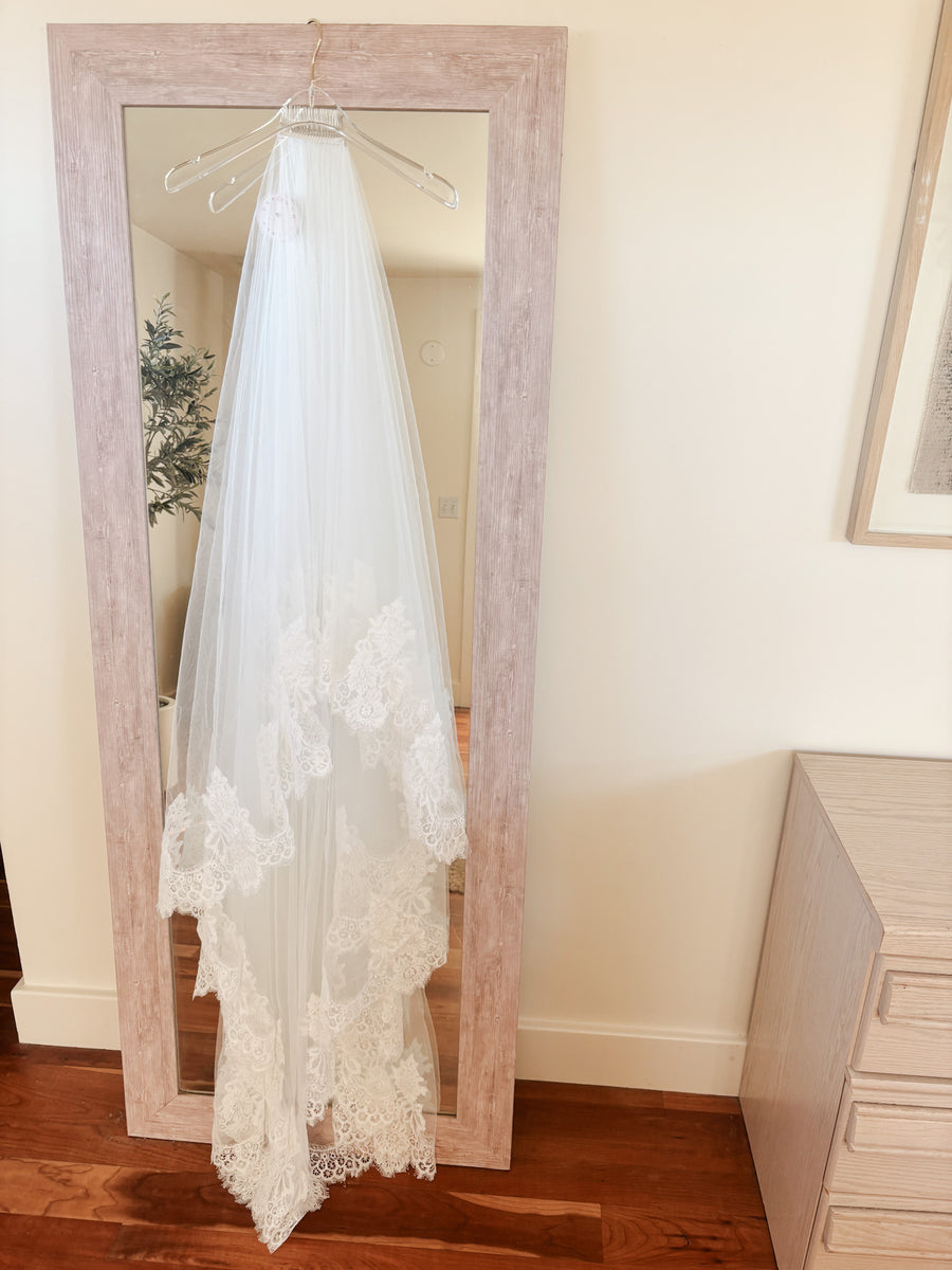 Laurence Floor Length Veil - SAMPLE SALE