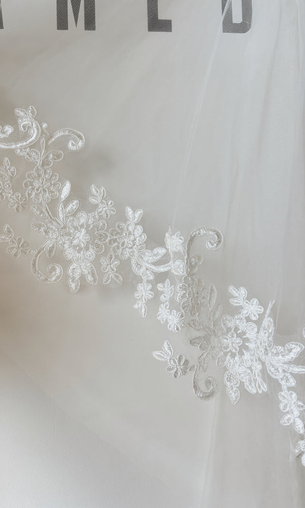 Blossom Veil - SAMPLE SALE