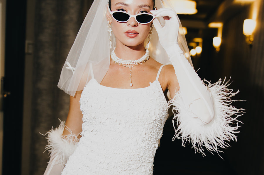 Icon Sunnies – Untamed Petals display picture 3
