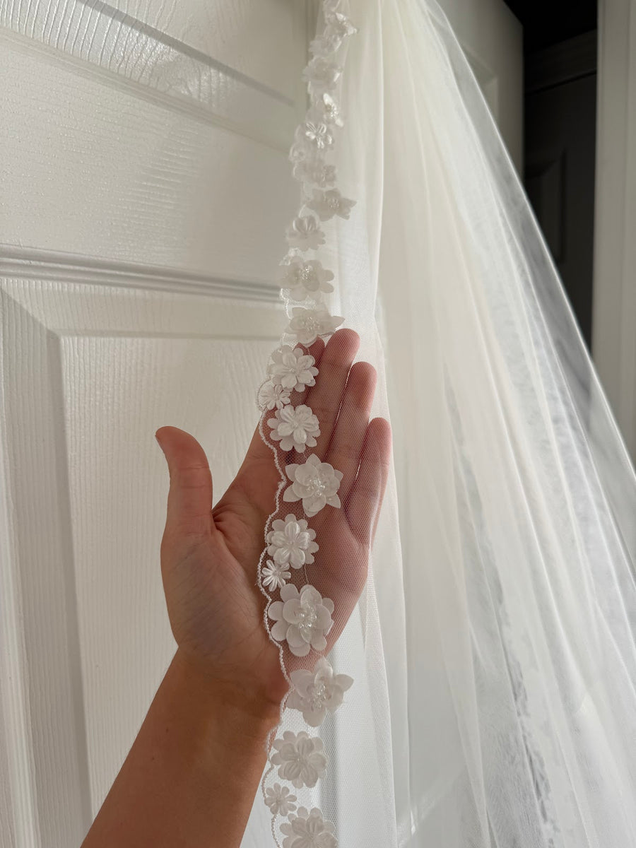 Petaline Veil - SAMPLE SALE