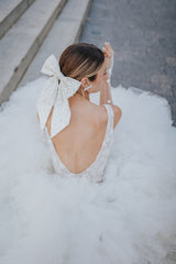 Poised Bow Barrette