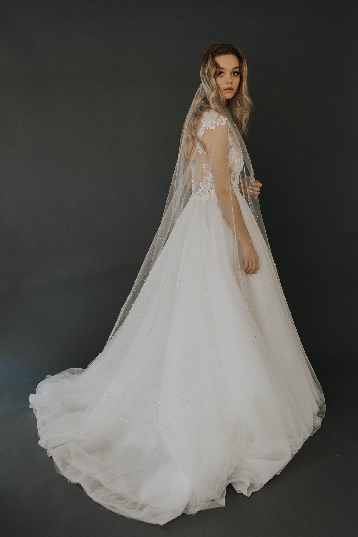 Untamed Petals Dylan Veil A romantic off-the-rack bridal look for under $3,000? Yes  main image 2