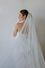 Candlelight Sparkle Veil