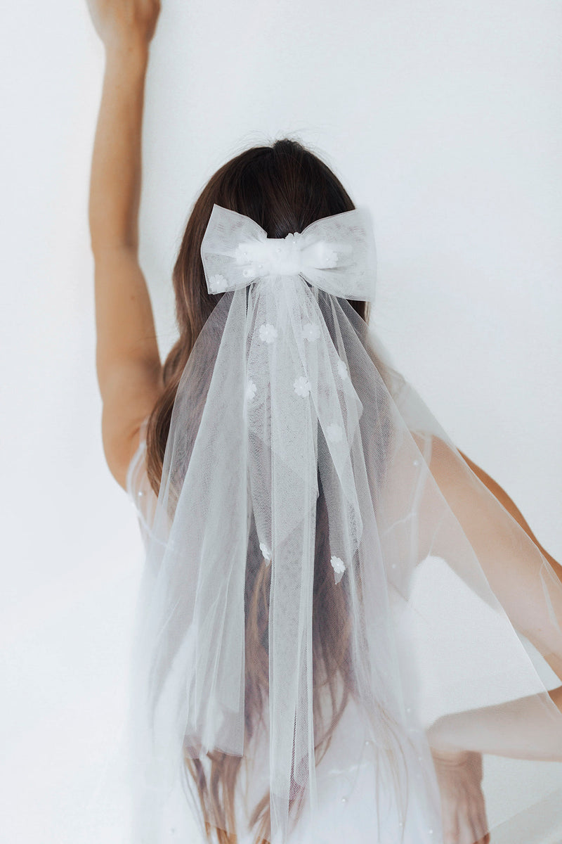 Darla Mini Bow