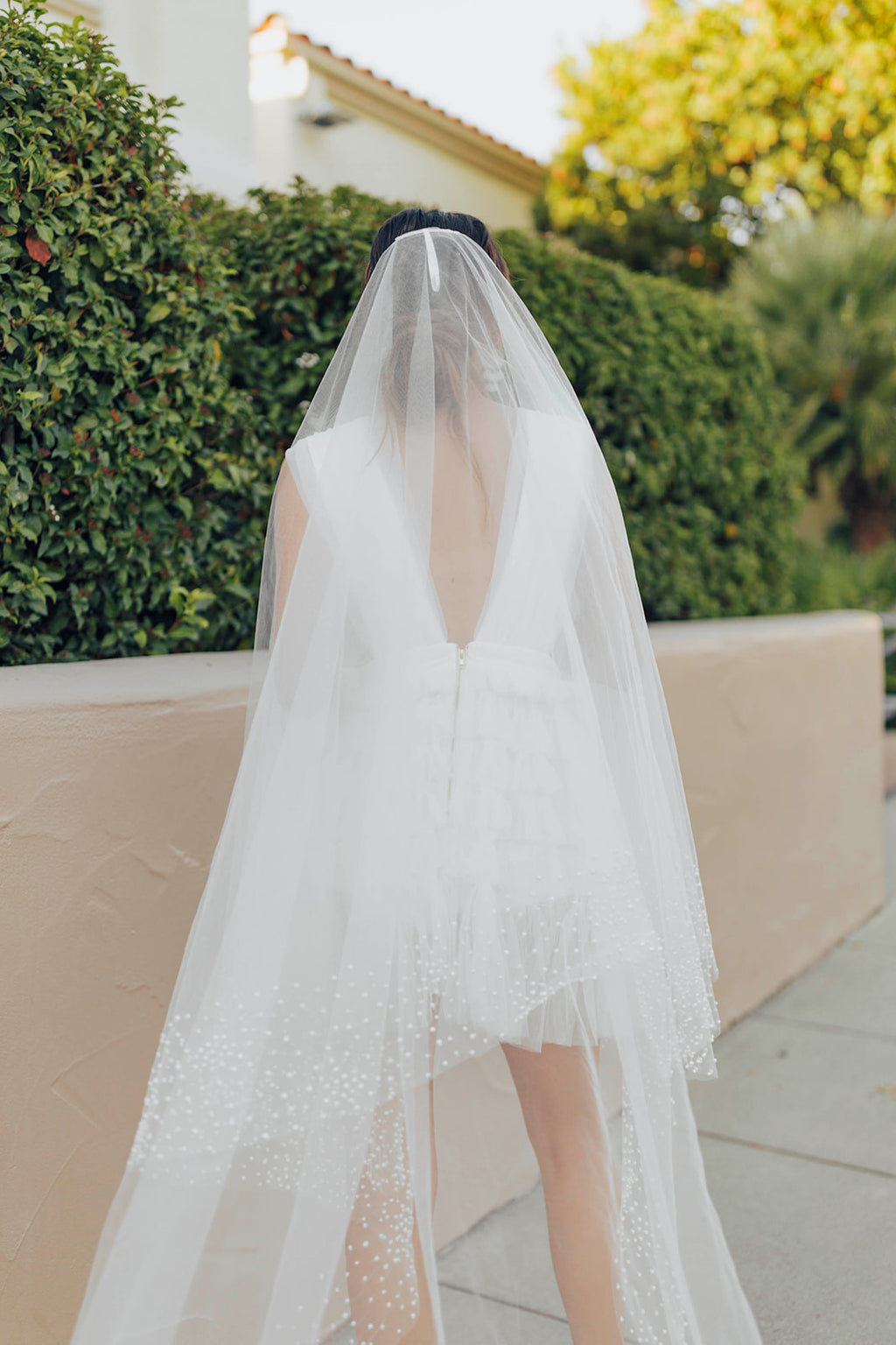 Untamed Petals Oyster Veil Cathedral Circle Cut (Two Tier)