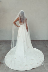 Monat Veil