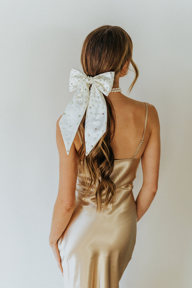 Poised Bow Barrette